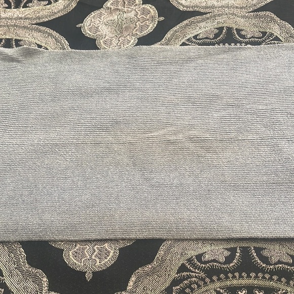 Gray Armani exchange scarf - Picture 7 of 9